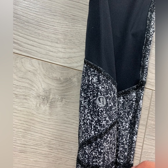 Lululemon Pace Rival Crop Power Luxtreme Suited Jacquard Black White / Black - Picture 9 of 16